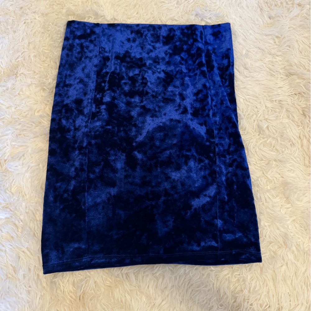 Blue velvet mini skirt